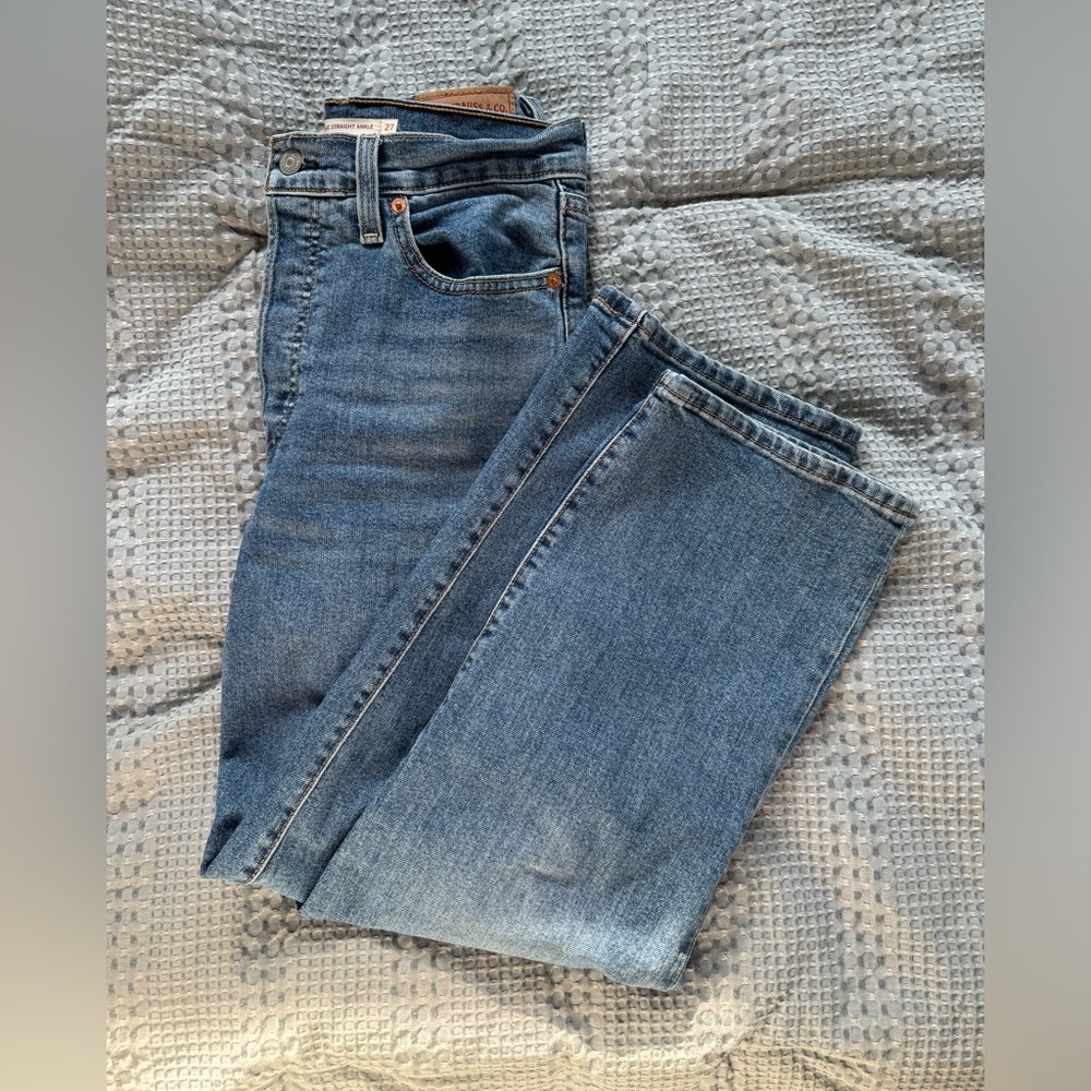 Levi’s Ribcage jeans.